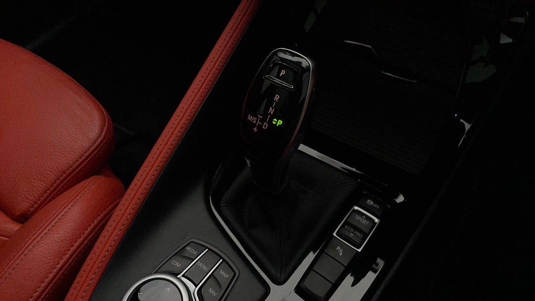 2018 BMW X2 sDrive20i M Sport, Automatic, 61915 km, Gear Lever 