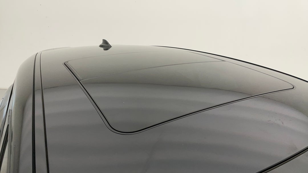 2018 BMW X2 sDrive20i M Sport, Automatic, 61915 km, Roof/Sunroof View