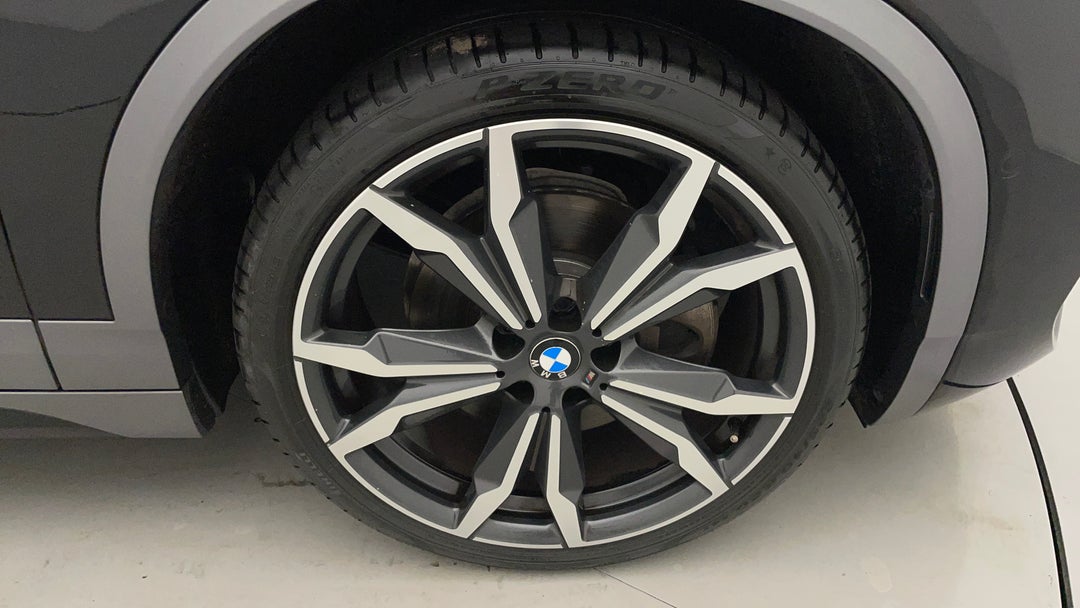 2018 BMW X2 sDrive20i M Sport, Automatic, 61915 km, Right Front Wheel