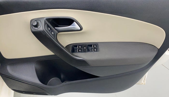2013 Volkswagen Polo HIGHLINE1.2L PETROL, Petrol, Manual, 39,709 km, Driver Side Door Panels Control