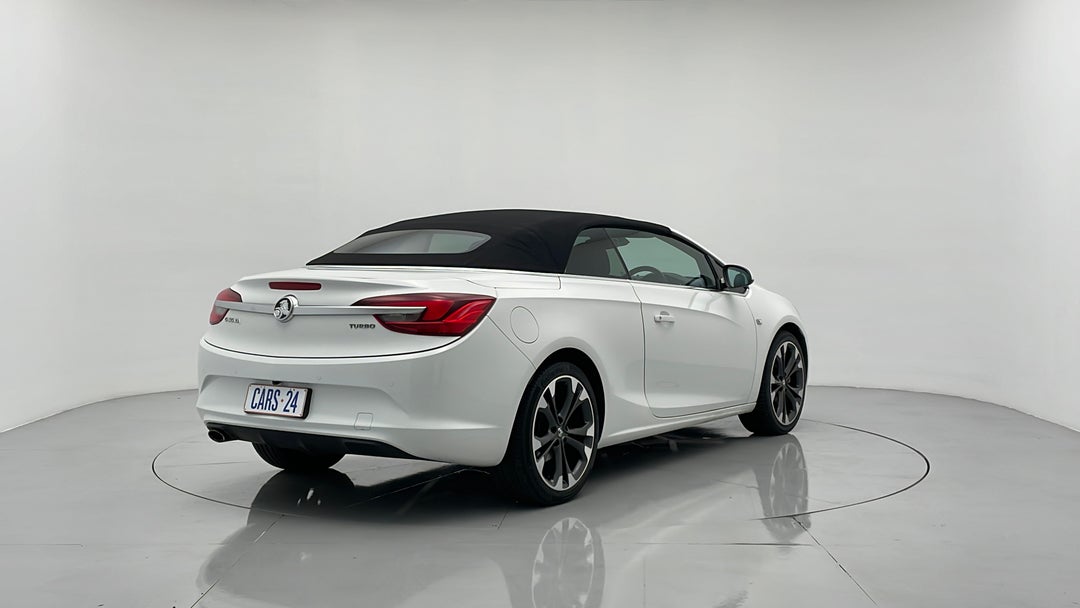 Right Back Diagonal (45- Degree) View