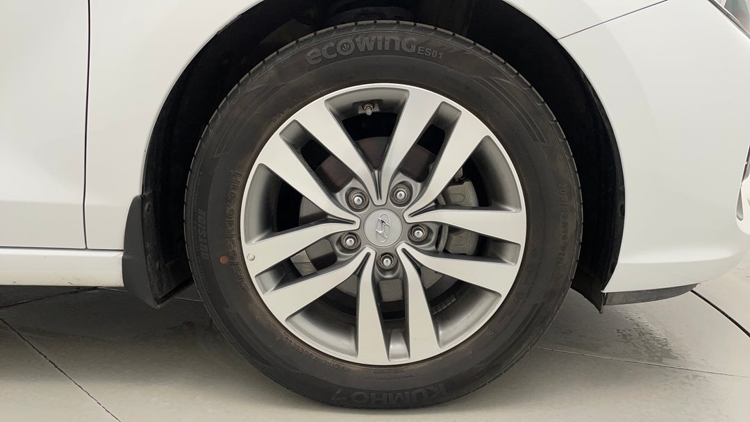 2020 Hyundai i30 Active, Automatic, 61481 km, Right Front Wheel