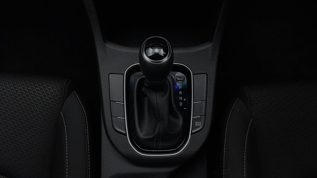 2020 Hyundai i30 Active, Automatic, 61481 km, Gear Lever 