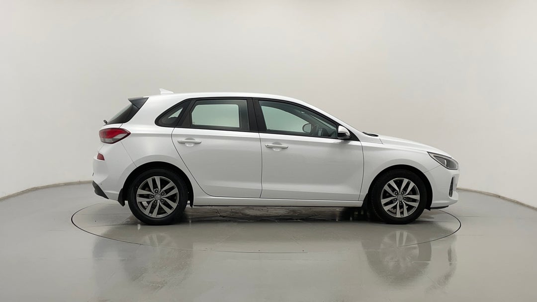2020 Hyundai i30 Active, Automatic, 61481 km, Right Side View