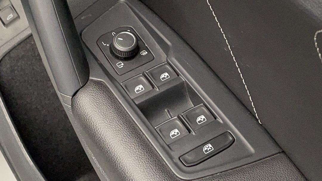 2019 Volkswagen Tiguan 162 Tsi Highline, Automatic, 60098 km, Drivers Side Door Panel Controls