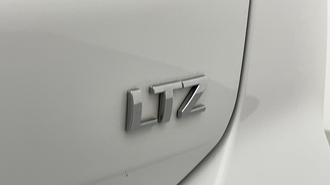 Badge (Boot Right Side)