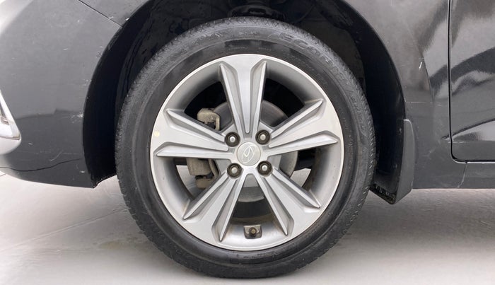 2017 Hyundai Verna 1.6 VTVT SX, Petrol, Manual, 50,151 km, Left Front Wheel