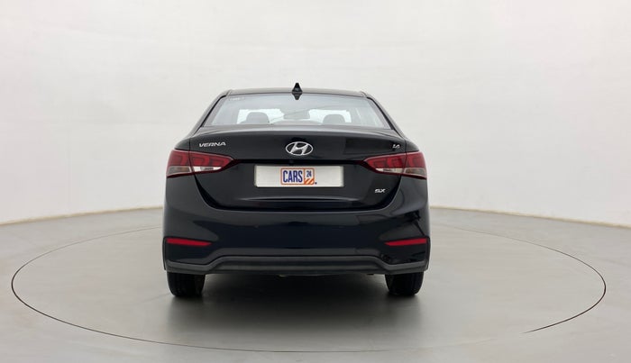 2017 Hyundai Verna 1.6 VTVT SX, Petrol, Manual, 50,151 km, Back/Rear
