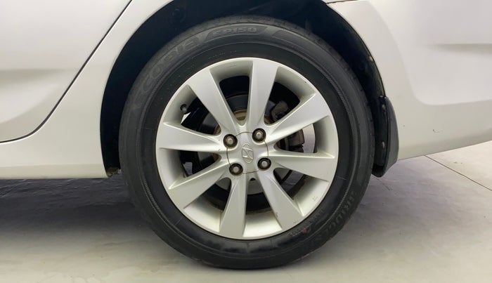 2012 Hyundai Verna FLUIDIC 1.6 VTVT SX, Petrol, Manual, 80,983 km, Left Rear Wheel