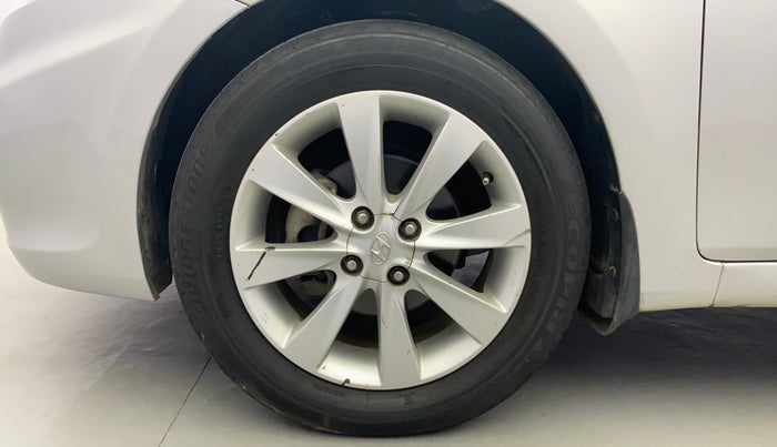 2012 Hyundai Verna FLUIDIC 1.6 VTVT SX, Petrol, Manual, 80,983 km, Left Front Wheel