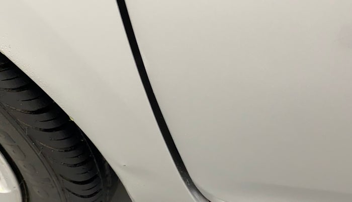 2016 Hyundai Eon MAGNA +, Petrol, Manual, 42,035 km, Left fender - Slightly dented