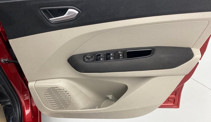 2019 Renault TRIBER 1.0 RXZ, Petrol, Manual, 33,939 km, Driver Side Door Panels Control