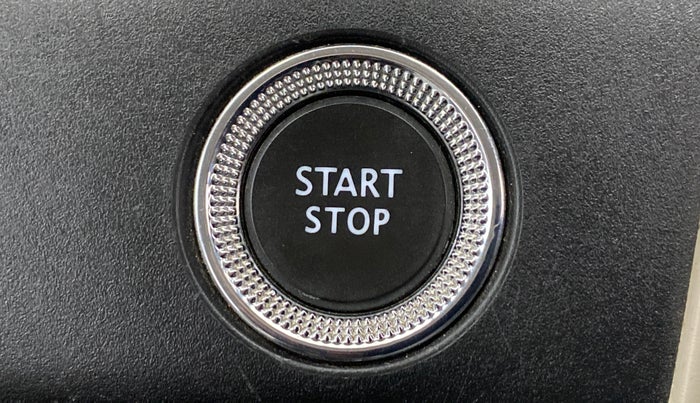 2019 Renault TRIBER 1.0 RXZ, Petrol, Manual, 33,939 km, Keyless Start/ Stop Button