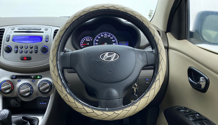 2012 Hyundai i10 SPORTZ 1.2 KAPPA2, Petrol, Manual, 69,438 km, Steering Wheel Close Up