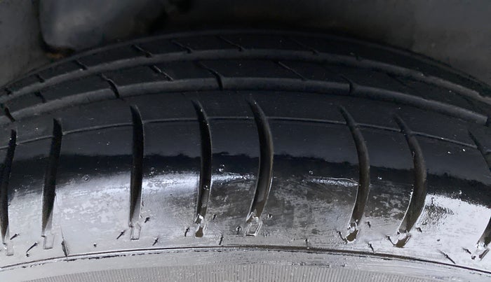 2012 Hyundai i10 SPORTZ 1.2 KAPPA2, Petrol, Manual, 69,438 km, Left Rear Tyre Tread