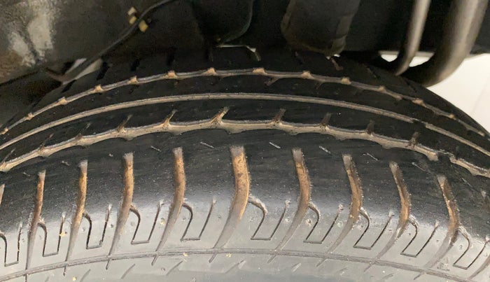 2016 Datsun Go T, Petrol, Manual, 47,433 km, Left Rear Tyre Tread
