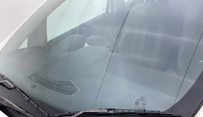2017 Ford Ecosport TITANIUM 1.5L PETROL AT, Petrol, Automatic, 72,538 km, Front windshield - Minor spot on windshield