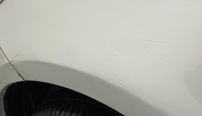 2017 Maruti Swift LXI (O), Petrol, Manual, 43,904 km, Left fender - Minor scratches