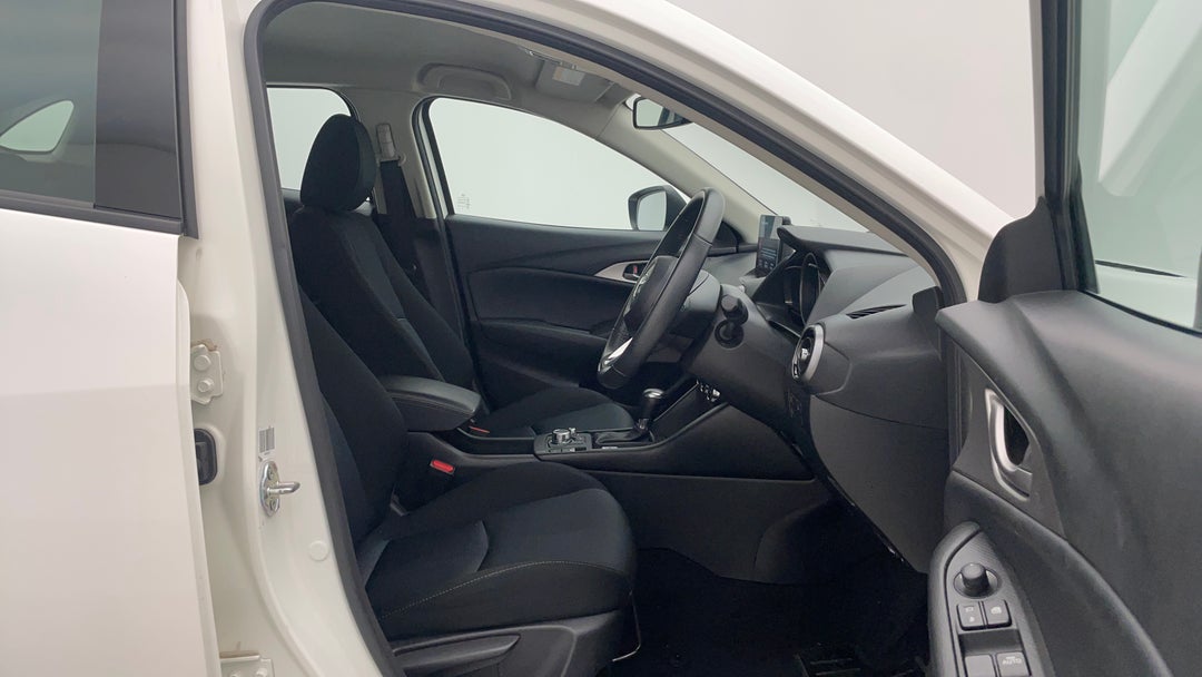 2022 Mazda CX-3 Maxx Sport (fwd), Automatic, 42475 km, Right Side Front Door Cabin View