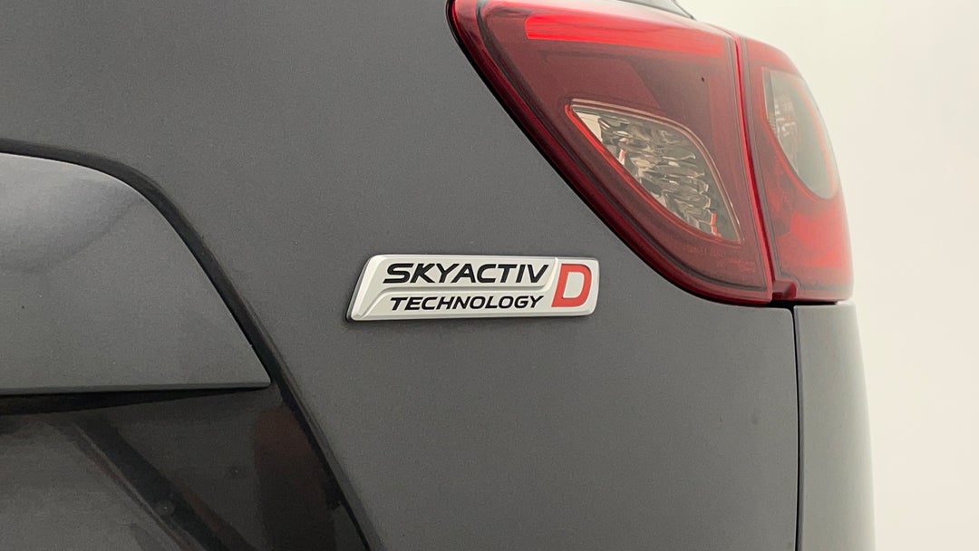 Badge (Boot Right Side)