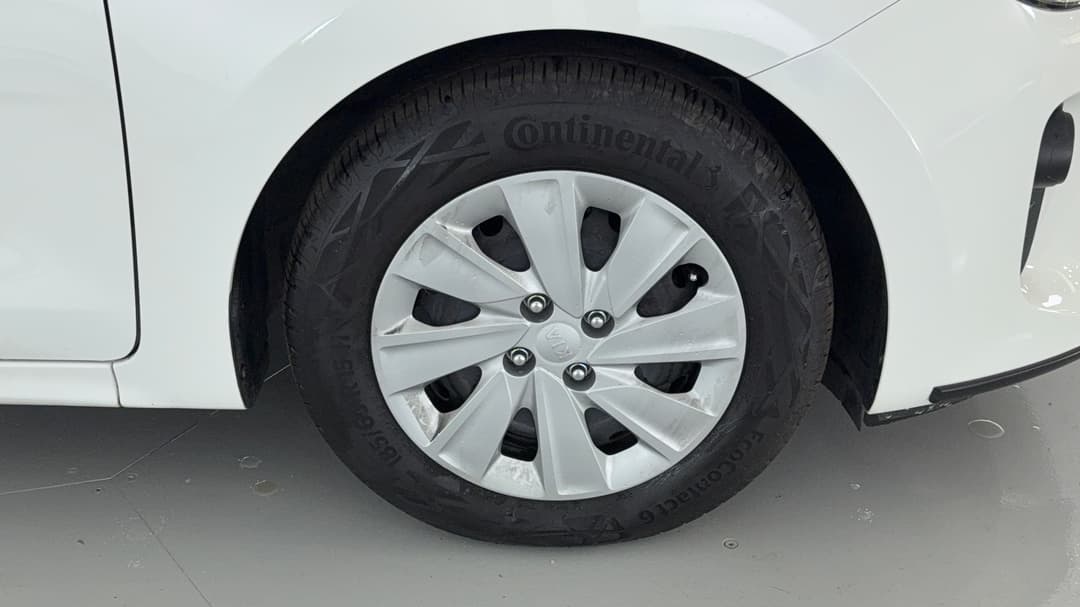 2020 Kia Rio S, Automatic, 30604 km, Right Front Wheel