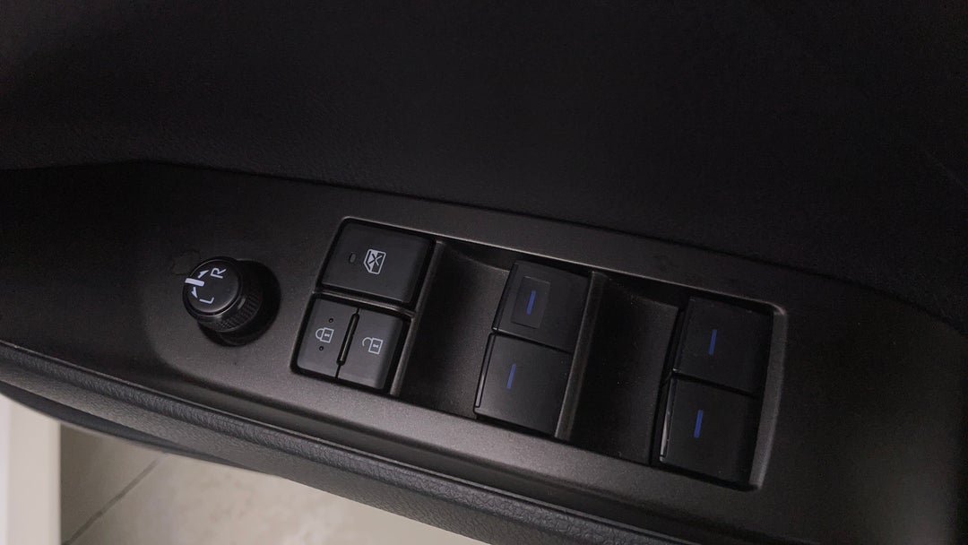 Drivers Side Door Panel Controls
