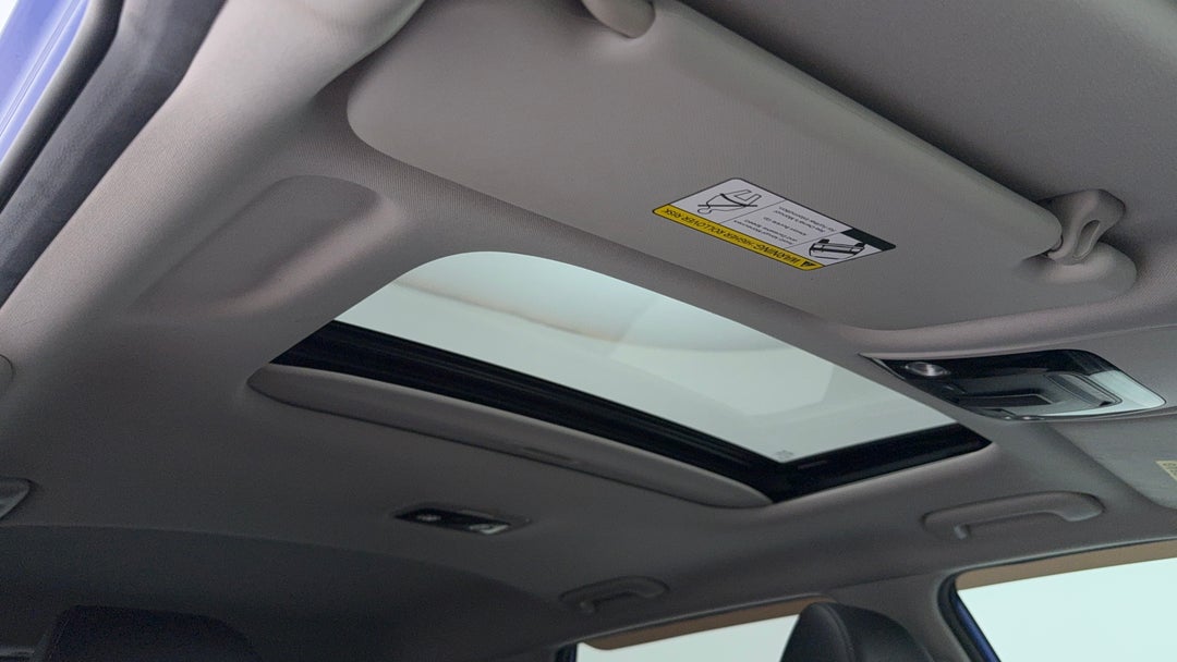 Interior Sunroof/Moonroof