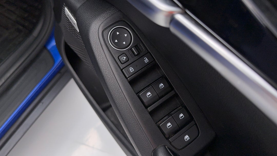 Drivers Side Door Panel Controls