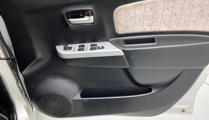 2016 Maruti Wagon R 1.0 VXI, Petrol, Manual, 23,143 km, Driver Side Door Panels Control