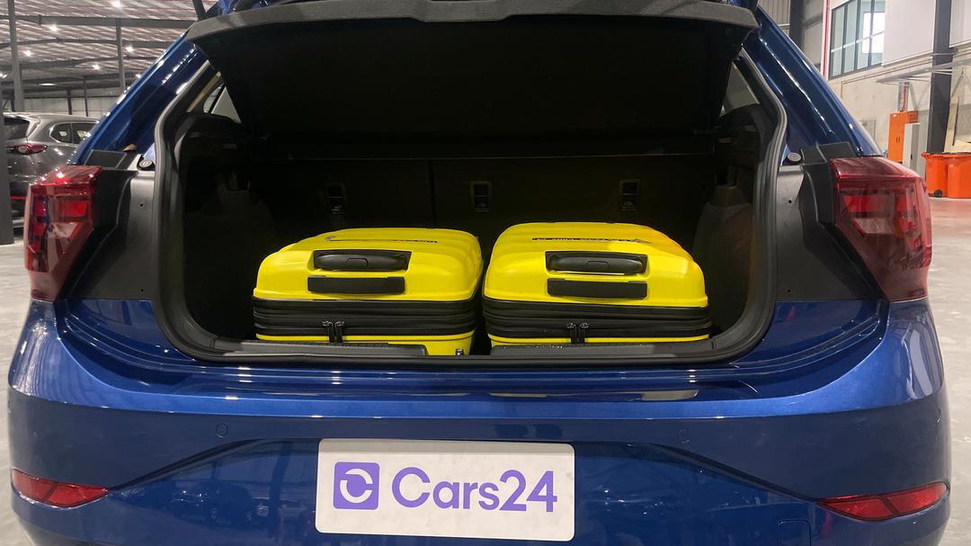 2024 Volkswagen Polo Life, Automatic, 25605 km, Boot Inside View with Luggage