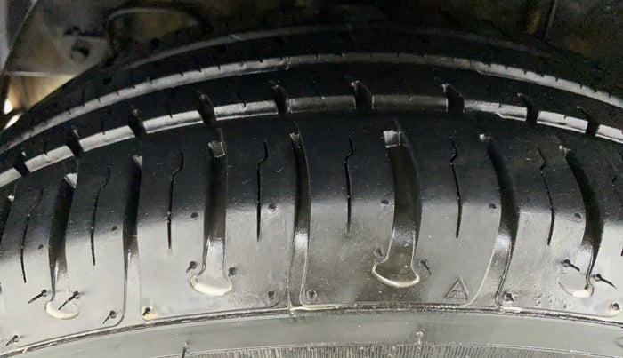 2019 Hyundai Elite i20 MAGNA PLUS 1.2, Petrol, Manual, 8,118 km, Right Rear Tyre Tread