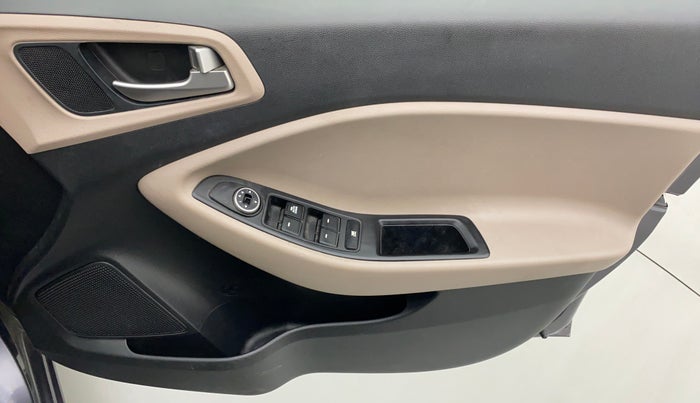 2019 Hyundai Elite i20 MAGNA PLUS 1.2, Petrol, Manual, 8,118 km, Driver Side Door Panels Control