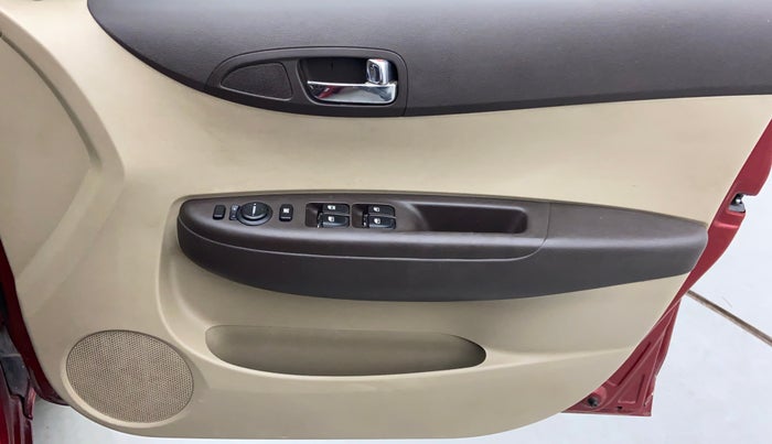 2011 Hyundai i20 ASTA 1.2, Petrol, Manual, 84,002 km, Driver Side Door Panels Control