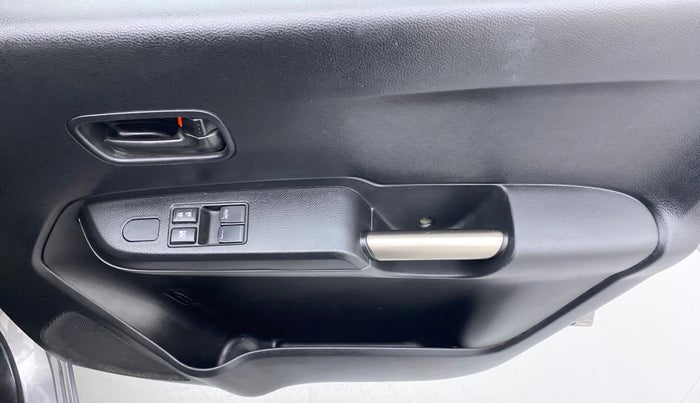2018 Maruti IGNIS SIGMA 1.2 K12, Petrol, Manual, 5,991 km, Driver Side Door Panels Control