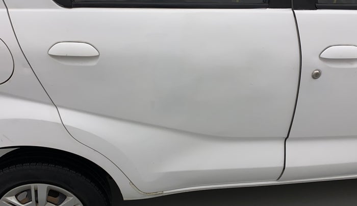 2016 Datsun Redi Go T, Petrol, Manual, 50,614 km, Right rear door - Slightly rusted