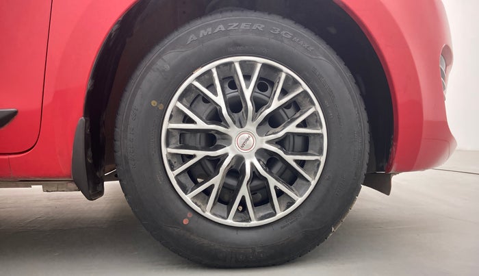 2018 Maruti Swift VXI AMT, Petrol, Automatic, 33,616 km, Right Front Wheel