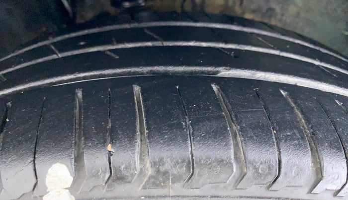 2018 Maruti IGNIS DELTA 1.2 K12 AMT, Petrol, Automatic, 44,650 km, Left Front Tyre Tread
