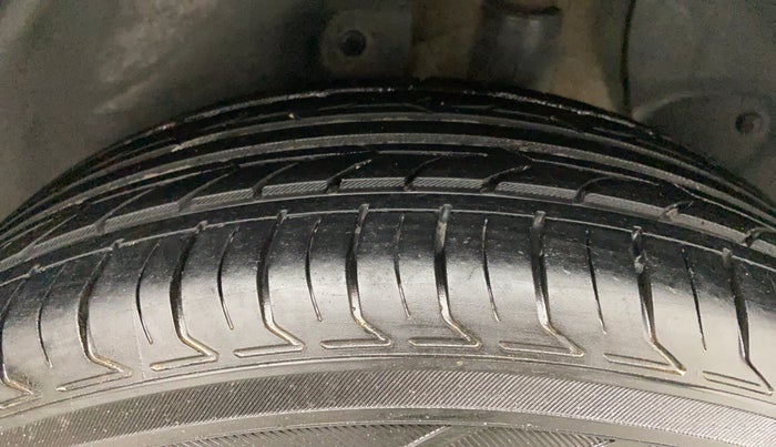 2018 Hyundai Creta E PLUS 1.6 PETROL, Petrol, Manual, 59,770 km, Left Rear Tyre Tread