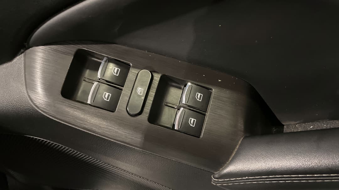 2021 GWM Ute Cannon-l (4x4), Automatic, 123751 km, Drivers Side Door Panel Controls