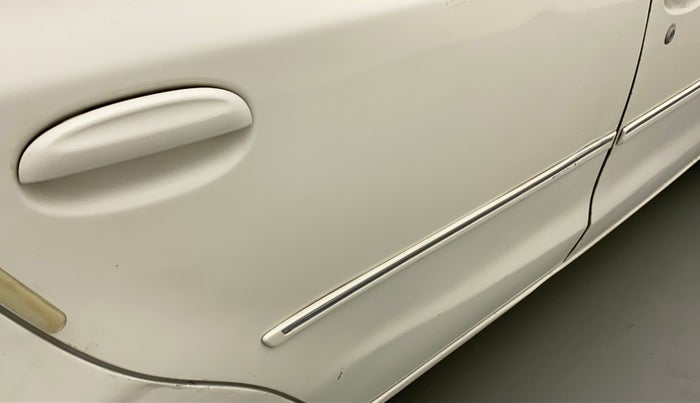 2013 Toyota Etios G, Petrol, Manual, 81,850 km, Right rear door - Slightly dented
