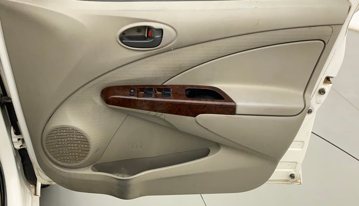 2013 Toyota Etios G, Petrol, Manual, 81,850 km, Driver Side Door Panels Control