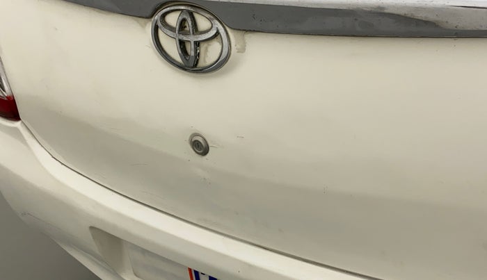 2013 Toyota Etios G, Petrol, Manual, 81,850 km, Dicky (Boot door) - Slightly dented