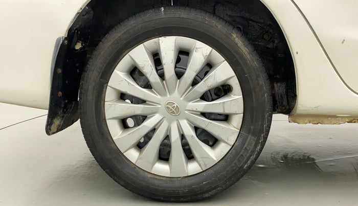 2013 Toyota Etios G, Petrol, Manual, 81,850 km, Right Rear Wheel