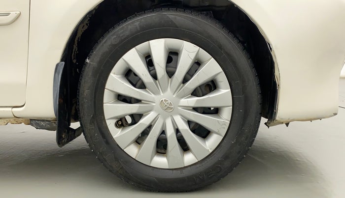 2013 Toyota Etios G, Petrol, Manual, 81,850 km, Right Front Wheel