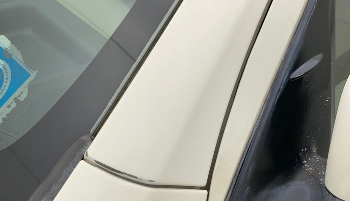 2013 Toyota Etios G, Petrol, Manual, 81,850 km, Left A pillar - Paint is slightly faded