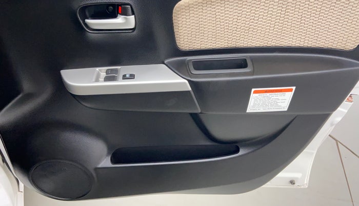 2018 Maruti Wagon R 1.0 LXI CNG, CNG, Manual, 2,828 km, Driver Side Door Panels Controls