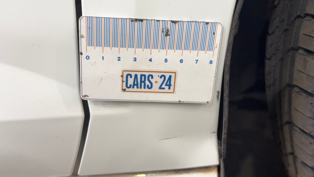 Quarter Panel Front RHS Guard Dent