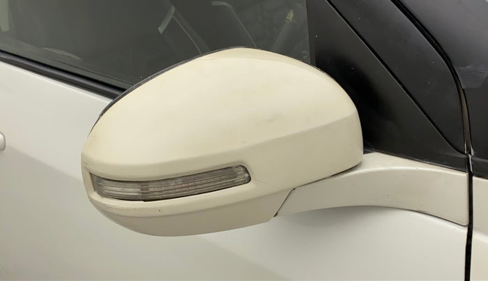 2011 Maruti Swift ZXI, Petrol, Manual, 93,223 km, Right rear-view mirror - Mirror movement not proper
