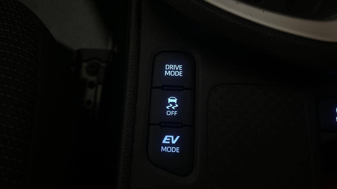 2023 Toyota Yaris Cross Gx Hybrid, Automatic, 53727 km, Utility Switches/Buttons