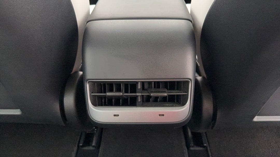 2021 Tesla Model 3 Standard Range Plus RWD, Automatic, 35875 km, Rear A/C Vent